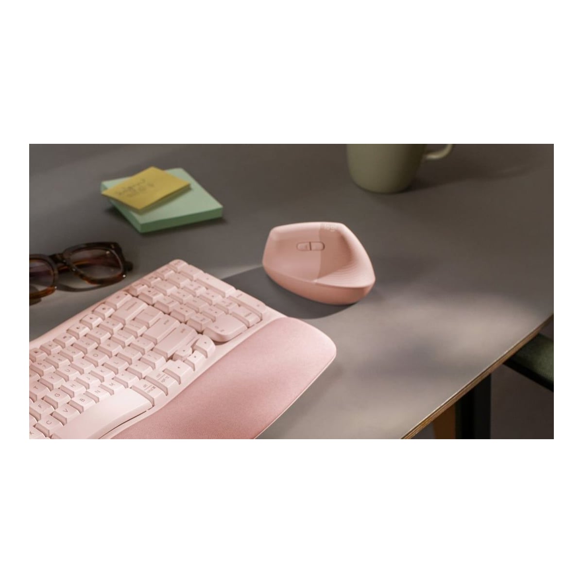 Logitech Lift Vertical Ergonomic Mouse, Right-hand, Vertical design, Optical, RF Wireless + Bluetooth, 4000 DPI, Pink